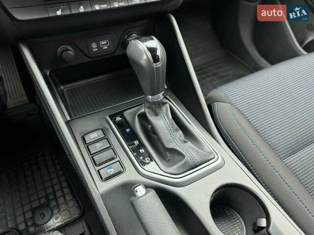 Серый Хендай Туксон, объемом двигателя 2 л и пробегом 122 тыс. км за 17500 $, фото 32 на Automoto.ua