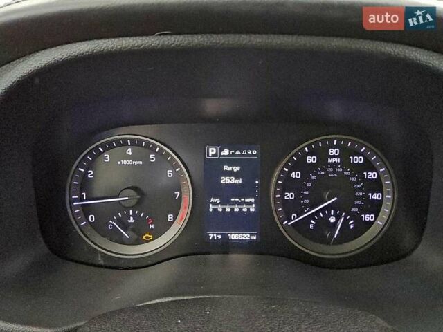 Сірий Хендай Туксон, об'ємом двигуна 1.59 л та пробігом 171 тис. км за 3200 $, фото 8 на Automoto.ua