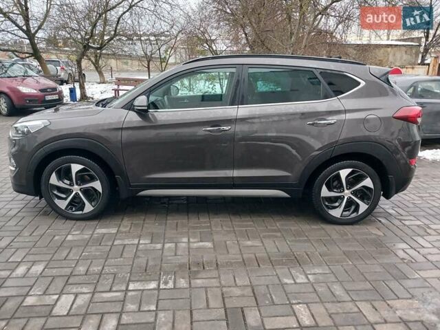 Сірий Хендай Туксон, об'ємом двигуна 1.6 л та пробігом 44 тис. км за 17188 $, фото 2 на Automoto.ua