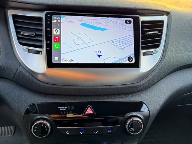 Серый Хендай Туксон, объемом двигателя 2 л и пробегом 92 тыс. км за 17800 $, фото 10 на Automoto.ua