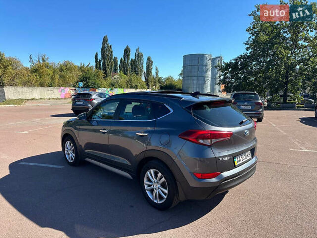 Хендай Туксон 2017 в Киеве на Automoto.ua Серый Хендай Туксон, объемом двигателя 2 л и пробегом 190 тыс. км за 16700 $, фото 7 на Automoto.ua