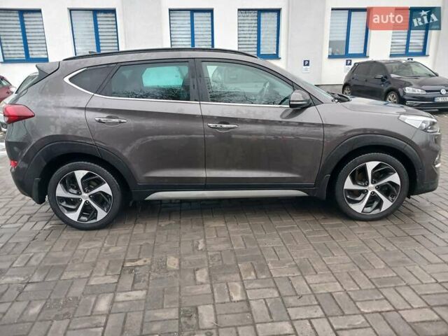 Сірий Хендай Туксон, об'ємом двигуна 1.6 л та пробігом 44 тис. км за 17188 $, фото 6 на Automoto.ua