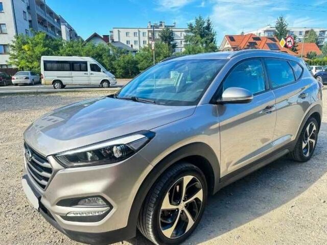 Серый Хендай Туксон, объемом двигателя 2.4 л и пробегом 94 тыс. км за 10700 $, фото 13 на Automoto.ua