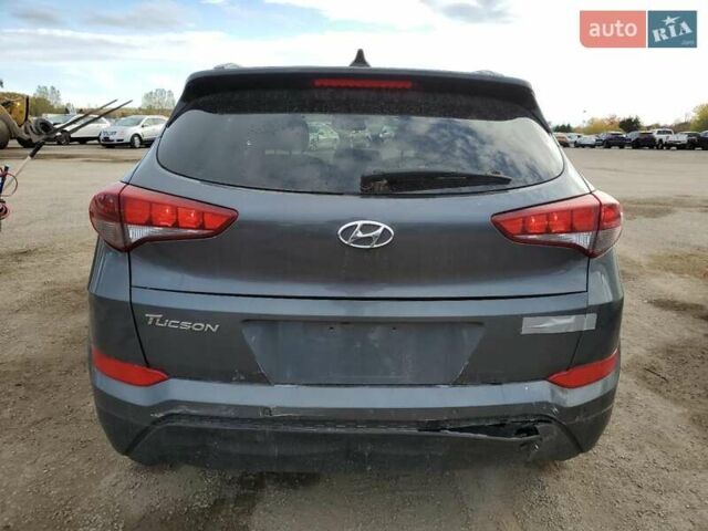 Хендай Туксон 2017 в Киеве на Automoto.ua Серый Хендай Туксон, объемом двигателя 2 л и пробегом 95 тыс. км за 2000 $, фото 2 на Automoto.ua