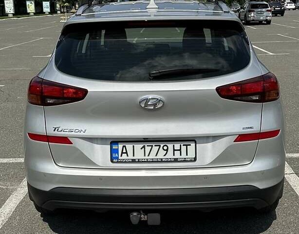 Хендай Туксон 2018 в Киеве на Automoto.ua Серый Хендай Туксон, объемом двигателя 2 л и пробегом 90 тыс. км за 22000 $, фото 5 на Automoto.ua