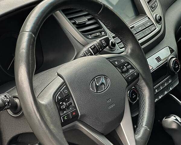 Хендай Туксон 2018 в Каменце-Подольском на Automoto.ua Серый Хендай Туксон, объемом двигателя 2 л и пробегом 72 тыс. км за 18800 $, фото 36 на Automoto.ua