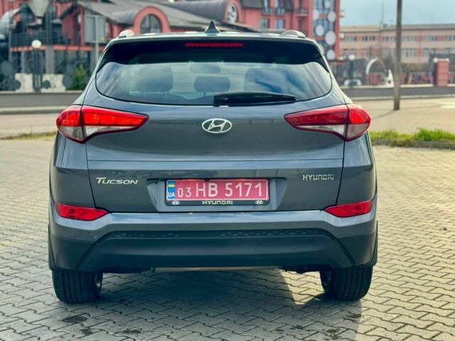 Серый Хендай Туксон, объемом двигателя 2 л и пробегом 115 тыс. км за 13950 $, фото 11 на Automoto.ua