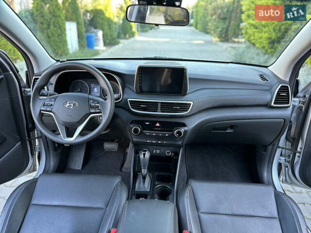Сірий Хендай Туксон, об'ємом двигуна 1.6 л та пробігом 102 тис. км за 21500 $, фото 11 на Automoto.ua