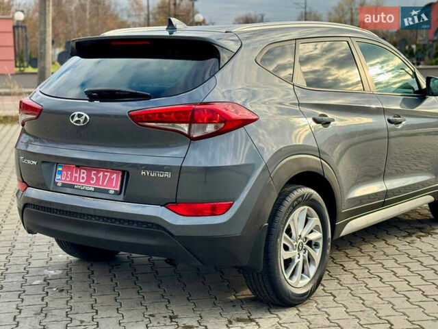 Сірий Хендай Туксон, об'ємом двигуна 2 л та пробігом 184 тис. км за 13950 $, фото 30 на Automoto.ua