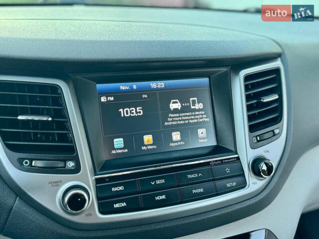 Сірий Хендай Туксон, об'ємом двигуна 2 л та пробігом 184 тис. км за 13950 $, фото 82 на Automoto.ua