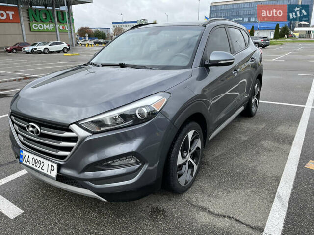 Хендай Туксон 2018 в Борисполе на Automoto.ua Серый Хендай Туксон, объемом двигателя 1.59 л и пробегом 131 тыс. км за 16000 $, фото 2 на Automoto.ua