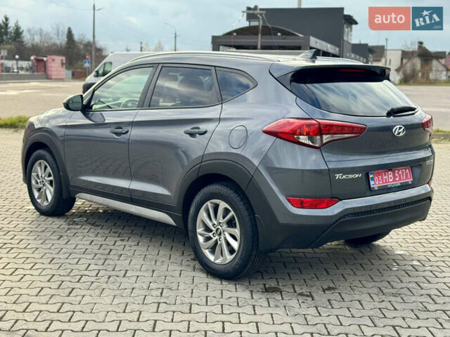 Серый Хендай Туксон, объемом двигателя 2 л и пробегом 183 тыс. км за 13750 $, фото 42 на Automoto.ua