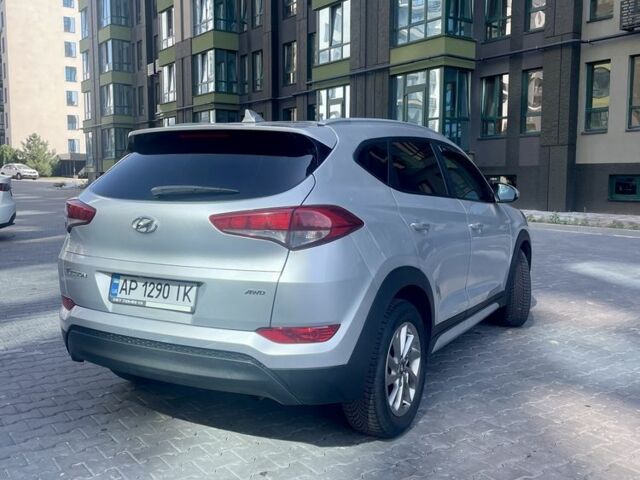Хендай Туксон 2018 в Киеве на Automoto.ua Серый Хендай Туксон, объемом двигателя 2 л и пробегом 217 тыс. км за 14600 $, фото 3 на Automoto.ua