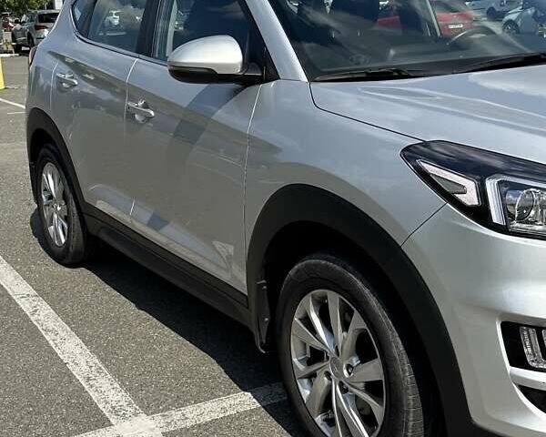 Хендай Туксон 2018 в Киеве на Automoto.ua Серый Хендай Туксон, объемом двигателя 2 л и пробегом 90 тыс. км за 22000 $, фото 4 на Automoto.ua
