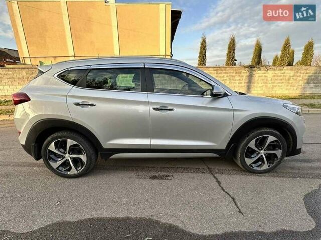 Хендай Туксон 2018 в Ровно на Automoto.ua Серый Хендай Туксон, объемом двигателя 2 л и пробегом 76 тыс. км за 26100 $, фото 20 на Automoto.ua
