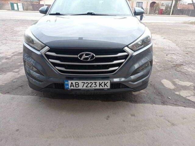 Сірий Хендай Туксон, об'ємом двигуна 2 л та пробігом 128 тис. км за 16800 $, фото 9 на Automoto.ua