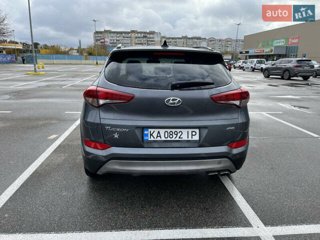 Хендай Туксон 2018 в Борисполе на Automoto.ua Серый Хендай Туксон, объемом двигателя 1.59 л и пробегом 131 тыс. км за 16000 $, фото 6 на Automoto.ua
