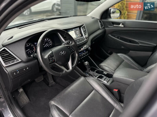 Серый Хендай Туксон, объемом двигателя 1.6 л и пробегом 92 тыс. км за 17900 $, фото 32 на Automoto.ua