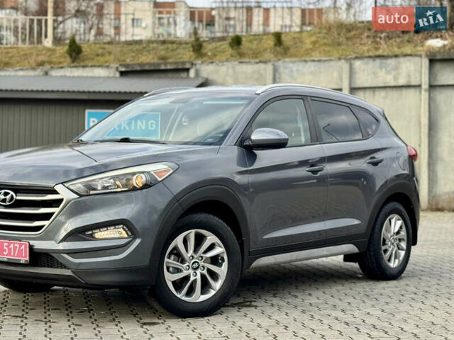 Серый Хендай Туксон, объемом двигателя 2 л и пробегом 183 тыс. км за 13750 $, фото 52 на Automoto.ua