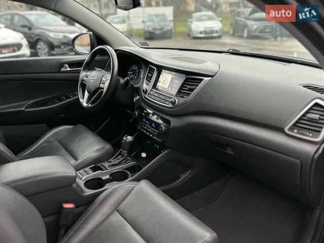 Серый Хендай Туксон, объемом двигателя 1.6 л и пробегом 92 тыс. км за 17900 $, фото 33 на Automoto.ua