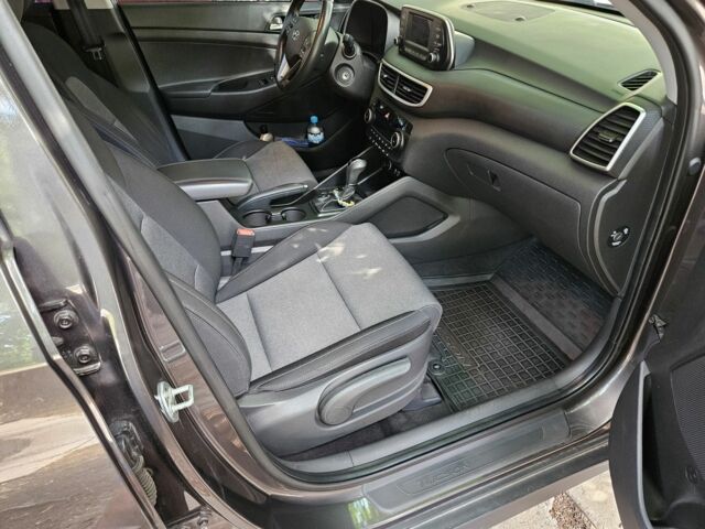 Хендай Туксон 2018 у Кривому Розі на Automoto.ua Сірий Хендай Туксон, об'ємом двигуна 0 л та пробігом 92 тис. км за 21000 $, фото 2 на Automoto.ua