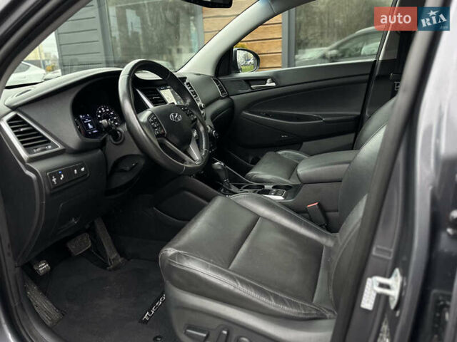 Серый Хендай Туксон, объемом двигателя 1.6 л и пробегом 92 тыс. км за 17900 $, фото 30 на Automoto.ua