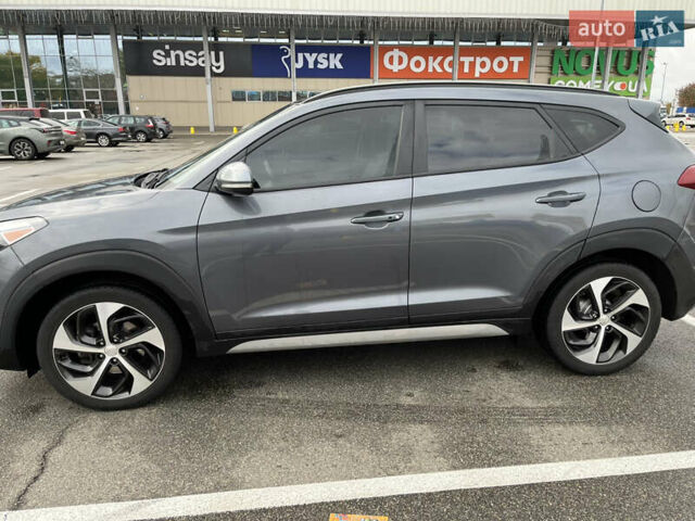 Хендай Туксон 2018 в Борисполе на Automoto.ua Серый Хендай Туксон, объемом двигателя 1.59 л и пробегом 131 тыс. км за 16000 $, фото 4 на Automoto.ua