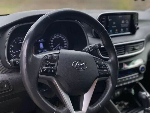 Серый Хендай Туксон, объемом двигателя 2 л и пробегом 99 тыс. км за 9600 $, фото 16 на Automoto.ua