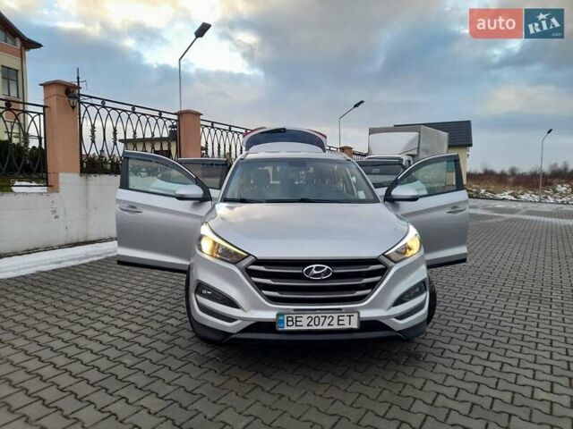 Сірий Хендай Туксон, об'ємом двигуна 2 л та пробігом 99 тис. км за 17550 $, фото 13 на Automoto.ua
