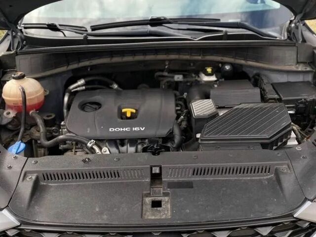 Серый Хендай Туксон, объемом двигателя 2 л и пробегом 99 тыс. км за 9600 $, фото 14 на Automoto.ua