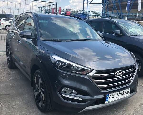 Сірий Хендай Туксон, об'ємом двигуна 1.6 л та пробігом 75 тис. км за 21000 $, фото 3 на Automoto.ua