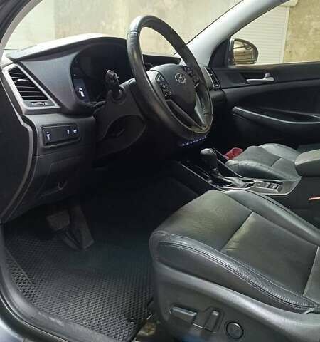 Сірий Хендай Туксон, об'ємом двигуна 1.6 л та пробігом 75 тис. км за 21000 $, фото 20 на Automoto.ua