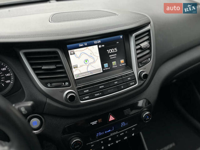Серый Хендай Туксон, объемом двигателя 1.6 л и пробегом 92 тыс. км за 17900 $, фото 44 на Automoto.ua