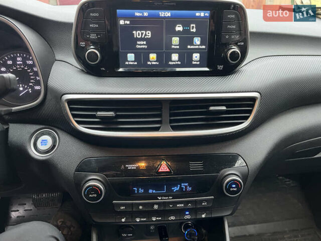 Серый Хендай Туксон, объемом двигателя 2.36 л и пробегом 63 тыс. км за 20500 $, фото 8 на Automoto.ua