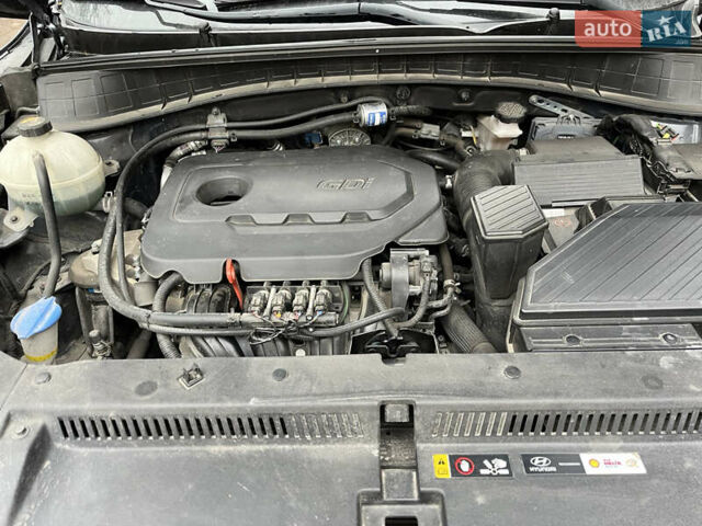 Серый Хендай Туксон, объемом двигателя 2.36 л и пробегом 63 тыс. км за 20500 $, фото 11 на Automoto.ua