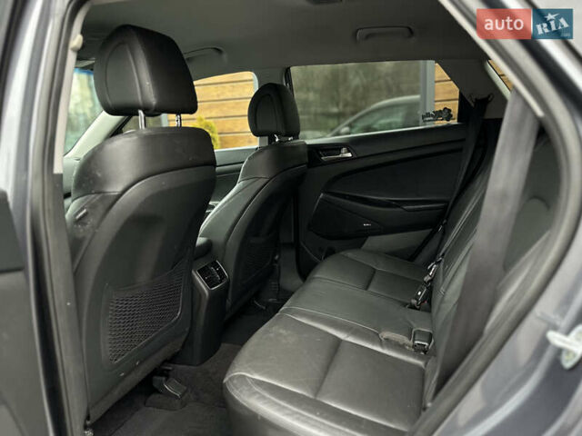 Серый Хендай Туксон, объемом двигателя 1.6 л и пробегом 92 тыс. км за 17900 $, фото 51 на Automoto.ua