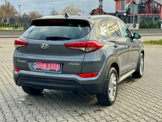 Серый Хендай Туксон, объемом двигателя 2 л и пробегом 115 тыс. км за 13950 $, фото 10 на Automoto.ua