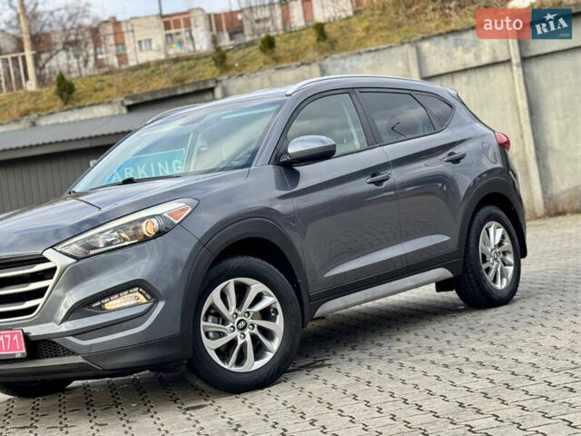 Сірий Хендай Туксон, об'ємом двигуна 2 л та пробігом 184 тис. км за 13950 $, фото 50 на Automoto.ua
