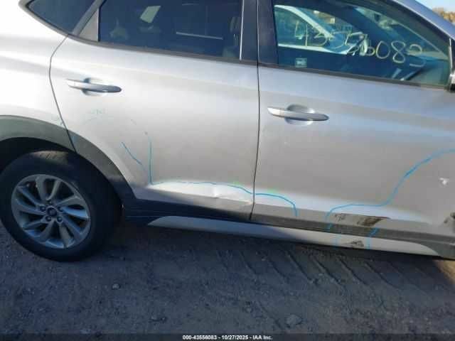 Серый Хендай Туксон, объемом двигателя 2 л и пробегом 70 тыс. км за 4000 $, фото 15 на Automoto.ua