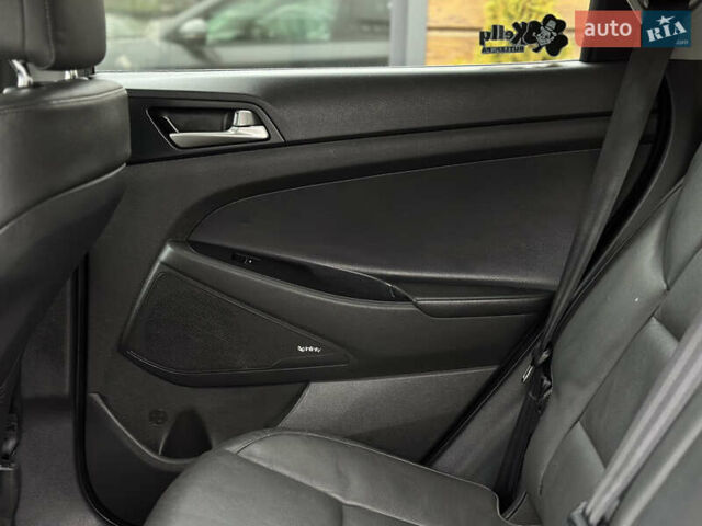 Серый Хендай Туксон, объемом двигателя 1.6 л и пробегом 92 тыс. км за 17900 $, фото 52 на Automoto.ua