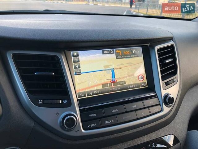 Сірий Хендай Туксон, об'ємом двигуна 1.6 л та пробігом 75 тис. км за 21000 $, фото 5 на Automoto.ua