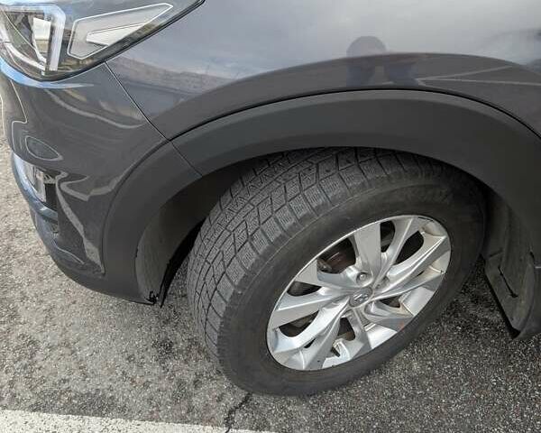 Сірий Хендай Туксон, об'ємом двигуна 2 л та пробігом 72 тис. км за 21600 $, фото 21 на Automoto.ua