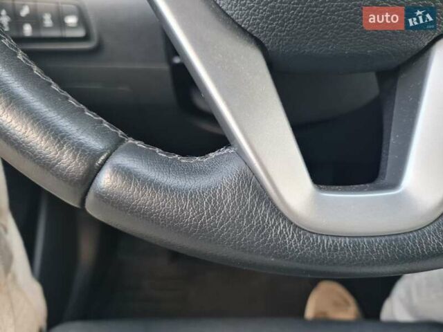 Серый Хендай Туксон, объемом двигателя 2 л и пробегом 163 тыс. км за 20700 $, фото 18 на Automoto.ua