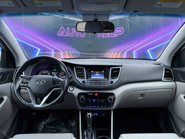 Серый Хендай Туксон, объемом двигателя 1.6 л и пробегом 66 тыс. км за 16999 $, фото 7 на Automoto.ua