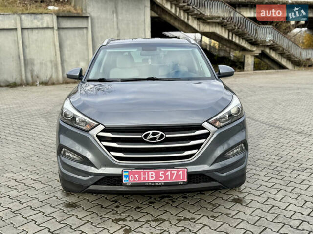 Серый Хендай Туксон, объемом двигателя 2 л и пробегом 183 тыс. км за 13750 $, фото 68 на Automoto.ua