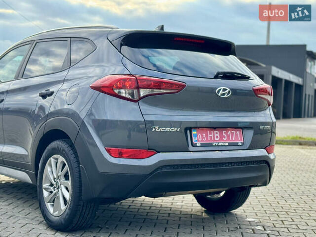 Серый Хендай Туксон, объемом двигателя 2 л и пробегом 183 тыс. км за 13750 $, фото 10 на Automoto.ua