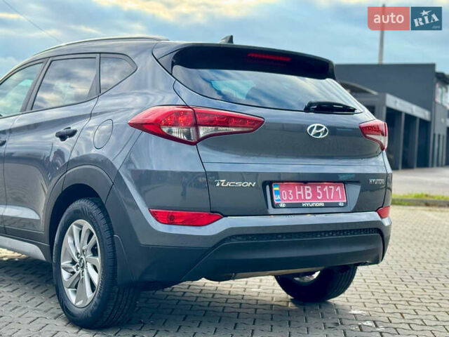 Сірий Хендай Туксон, об'ємом двигуна 2 л та пробігом 184 тис. км за 13950 $, фото 22 на Automoto.ua
