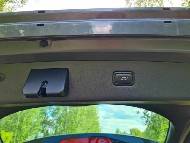 Серый Хендай Туксон, объемом двигателя 2 л и пробегом 168 тыс. км за 18400 $, фото 11 на Automoto.ua