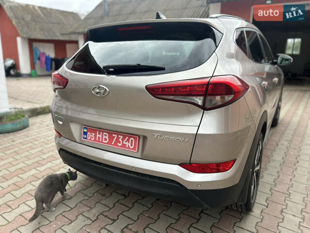Серый Хендай Туксон, объемом двигателя 0 л и пробегом 219 тыс. км за 19499 $, фото 9 на Automoto.ua