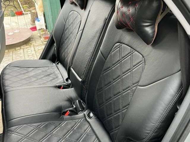 Серый Хендай Туксон, объемом двигателя 2 л и пробегом 92 тыс. км за 20500 $, фото 9 на Automoto.ua